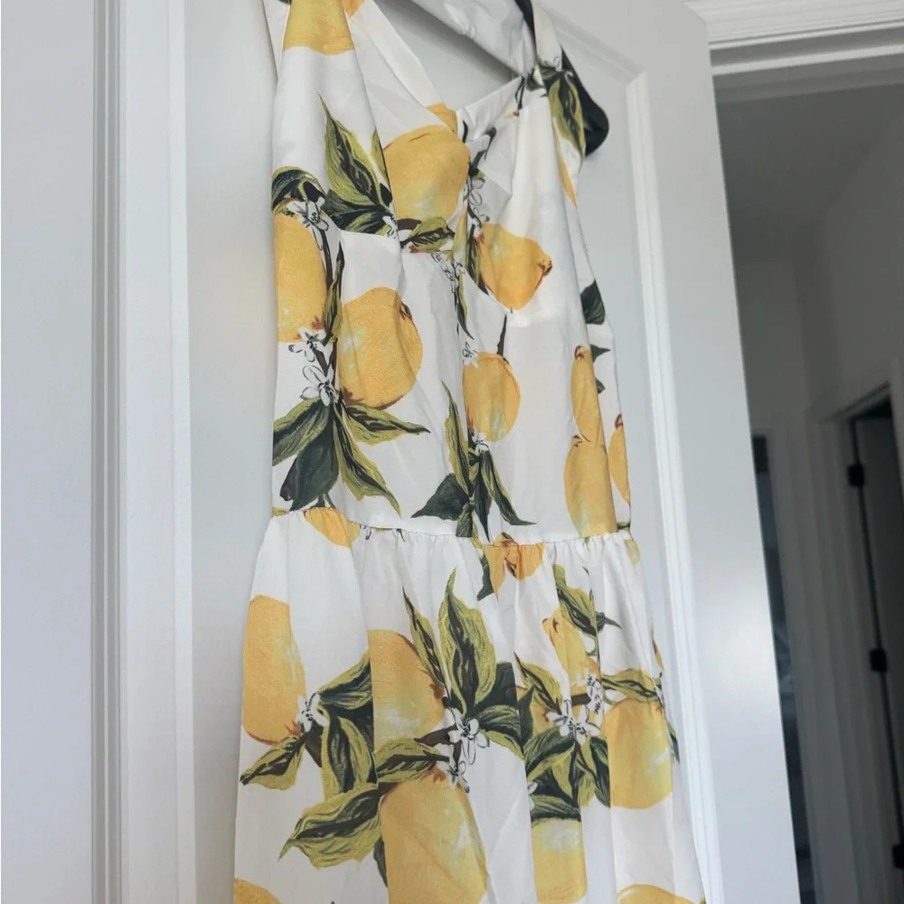 NWOT Lemon Print Maxi Dress
Never worn
🍋🍋🍋🍋 - Picture 6 of 11